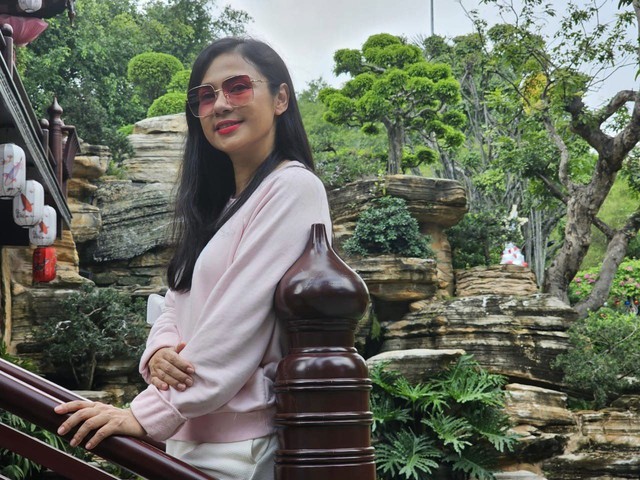 Nữ diễn viên Việt rời showbiz về sống trong nhà vườn 3.000m2, 52 tuổi không kết hôn, một lòng hướng Phật- Ảnh 9. Nữ diễn viên Việt rời showbiz về sống trong nhà vườn 3.000m2, 52 tuổi không kết hôn, một lòng hướng Phật- Ảnh 9.