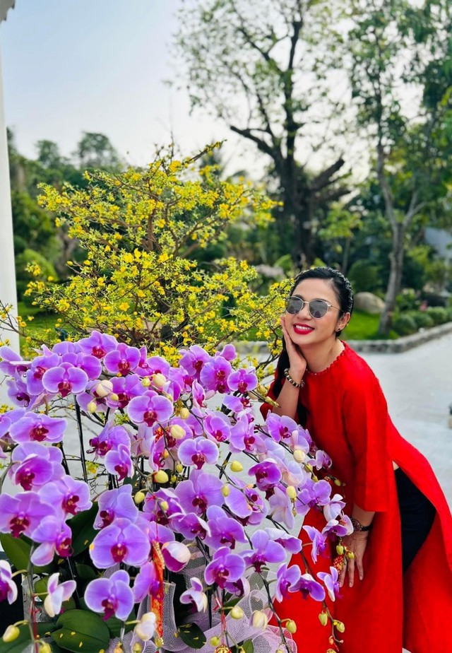 Nữ diễn viên Việt rời showbiz về sống trong nhà vườn 3.000m2, 52 tuổi không kết hôn, một lòng hướng Phật- Ảnh 11. Nữ diễn viên Việt rời showbiz về sống trong nhà vườn 3.000m2, 52 tuổi không kết hôn, một lòng hướng Phật- Ảnh 11.