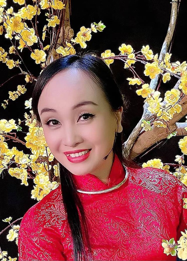 2 nữ lãnh đạo nhà hát xinh đẹp, tài năng, vừa được phong NSND ở tuổi 48 là ai?- Ảnh 2. 2 nữ lãnh đạo nhà hát xinh đẹp, tài năng, vừa được phong NSND ở tuổi 48 là ai?- Ảnh 2.