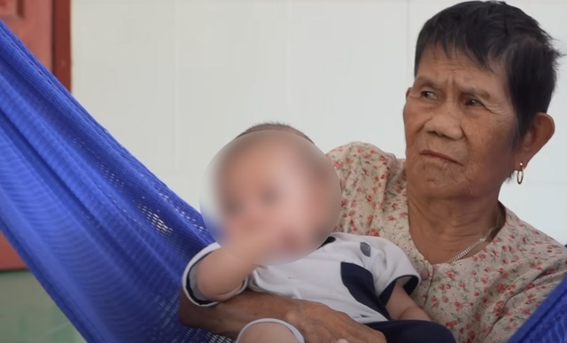 Cụ bà nhận bằng mừng thọ 121 tuổi ở Bình Dương, con rể đi làm lại giấy tờ mà không được- Ảnh 4.
