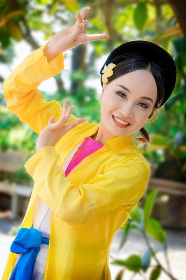 2 nữ lãnh đạo nhà hát xinh đẹp, tài năng, vừa được phong NSND ở tuổi 48 là ai?- Ảnh 1. 2 nữ lãnh đạo nhà hát xinh đẹp, tài năng, vừa được phong NSND ở tuổi 48 là ai?- Ảnh 1.