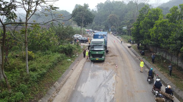 Tai nạn thảm khốc trên quốc lộ 2 khiến 5 người chết: Tốc độ xe container vẫn là ẩn số- Ảnh 8.