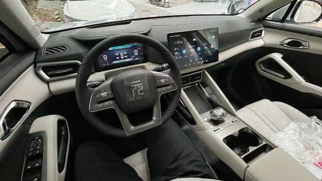 Đối thủ của VinFast VF 6 xuất hiện, nhìn xa tưởng Mercedes GLB, rẻ hơn cả giá Hyundai i10 tại Việt Nam- Ảnh 5. Đối thủ của VinFast VF 6 xuất hiện, nhìn xa tưởng Mercedes GLB, rẻ hơn cả giá Hyundai i10 tại Việt Nam- Ảnh 5.