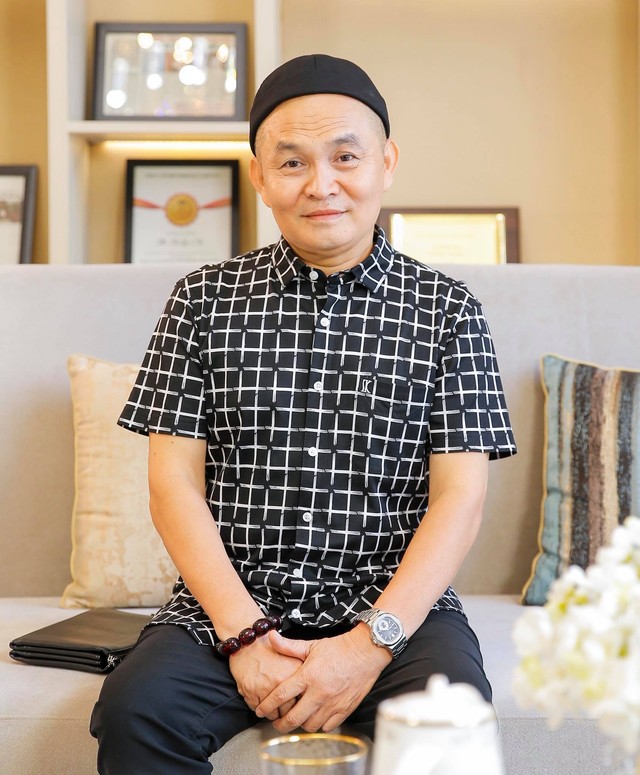 Là đàn anh, Xuân Hinh nhận xét gì khi Trấn Thành bị chê?- Ảnh 1. Là đàn anh, Xuân Hinh nhận xét gì khi Trấn Thành bị chê?- Ảnh 1.
