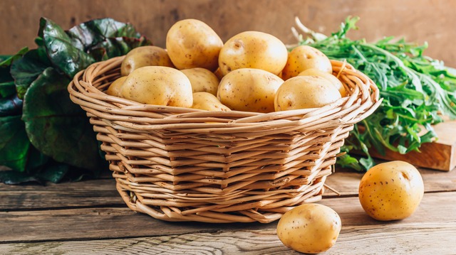 Khoai tây mọc mầm, thối hỏng nếu bảo quản kiểu này: Nguy hiểm nhưng nhiều người không biết- Ảnh 2. Khoai tây mọc mầm, thối hỏng nếu bảo quản kiểu này: Nguy hiểm nhưng nhiều người không biết- Ảnh 2.