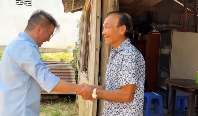 Đàm Vĩnh Hưng bỏ 400 triệu xây nhà cho một nữ phạm nhân: Đàm Vĩnh Hưng bỏ 400 triệu xây nhà cho một nữ phạm nhân: