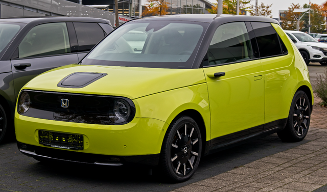 Giá rẻ hơn cả Honda SH, thiết kế cực kỳ trẻ trung, bắt mắt: Wuling mini EV gặp Giá rẻ hơn cả Honda SH, thiết kế cực kỳ trẻ trung, bắt mắt: Wuling mini EV gặp