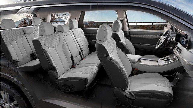 Không đối thủ ở phân khúc SUV điện, xe xăng nào cạnh tranh với VinFast VF 9 trong tầm giá 1,5 tỷ đồng?- Ảnh 4. Không đối thủ ở phân khúc SUV điện, xe xăng nào cạnh tranh với VinFast VF 9 trong tầm giá 1,5 tỷ đồng?- Ảnh 4.