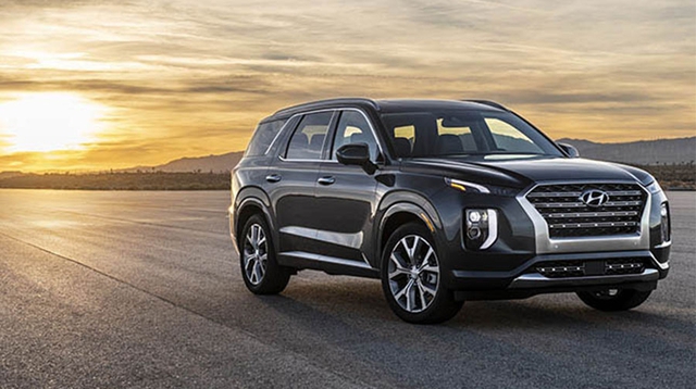 Không đối thủ ở phân khúc SUV điện, xe xăng nào cạnh tranh với VinFast VF 9 trong tầm giá 1,5 tỷ đồng?- Ảnh 3. Không đối thủ ở phân khúc SUV điện, xe xăng nào cạnh tranh với VinFast VF 9 trong tầm giá 1,5 tỷ đồng?- Ảnh 3.