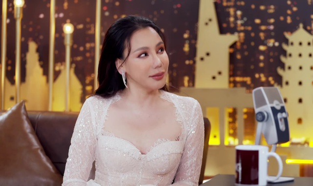 Nữ ca sĩ được đồn là đại gia ngầm showbiz: Nữ ca sĩ được đồn là đại gia ngầm showbiz: