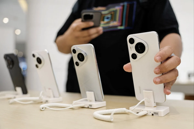 Rời Việt Nam chưa bao lâu, CEO Tim Cook đã nhận Rời Việt Nam chưa bao lâu, CEO Tim Cook đã nhận