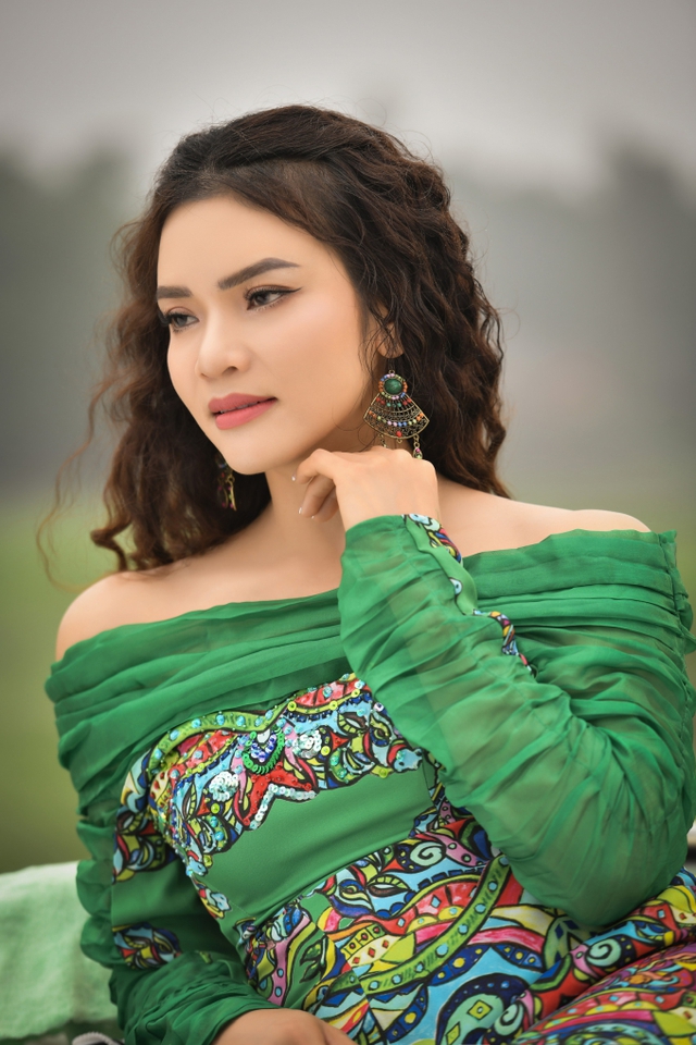 Nữ NSND tài năng tuổi 42: Sống ở trang trại 8000m2, góp tiền xây biệt thự cho cha mẹ ở Nghệ An- Ảnh 1. Nữ NSND tài năng tuổi 42: Sống ở trang trại 8000m2, góp tiền xây biệt thự cho cha mẹ ở Nghệ An- Ảnh 1.