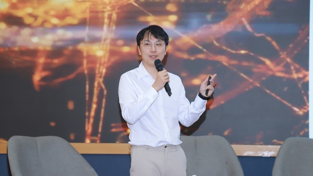 Ứng dụng AI, một doanh nghiệp Việt đạt doanh thu kỷ lục 1 tỷ USD- Ảnh 4. Ứng dụng AI, một doanh nghiệp Việt đạt doanh thu kỷ lục 1 tỷ USD- Ảnh 4.