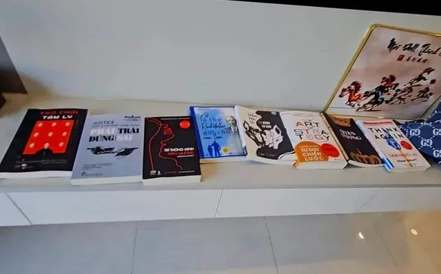 Chân dung kẻ cướp tiệm vàng ở Phan Thiết: Con nhà khá giả, sở hữu căn hộ chục tỷ- Ảnh 2. Chân dung kẻ cướp tiệm vàng ở Phan Thiết: Con nhà khá giả, sở hữu căn hộ chục tỷ- Ảnh 2.