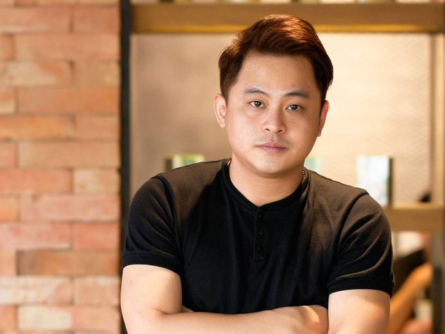 3 sao Việt vỡ nợ: Người sợ hãi bỏ trốn, người làm việc lao động chân tay, nỗ lực quay lại nghệ thuật- Ảnh 3. 3 sao Việt vỡ nợ: Người sợ hãi bỏ trốn, người làm việc lao động chân tay, nỗ lực quay lại nghệ thuật- Ảnh 3.