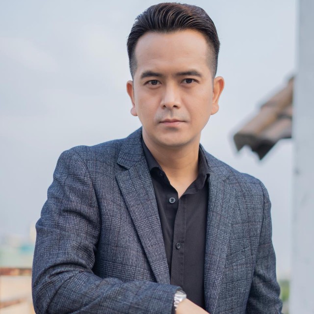 Đổi đời nhờ bất động sản, có bạn gái mới bí ẩn, cuộc sống của Đổi đời nhờ bất động sản, có bạn gái mới bí ẩn, cuộc sống của