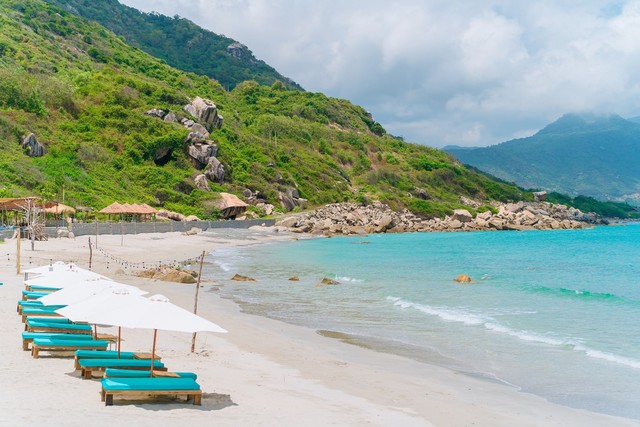 Phát hiện bãi biển ít lên quảng cáo chỉ cách Nha Trang 60km, mệnh danh là “thủ phủ” của loạt resort 5 sao- Ảnh 4. Phát hiện bãi biển ít lên quảng cáo chỉ cách Nha Trang 60km, mệnh danh là “thủ phủ” của loạt resort 5 sao- Ảnh 4.