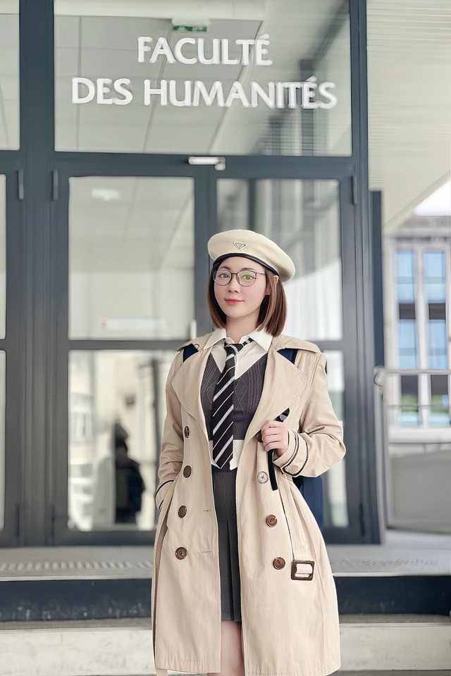 Cuộc sống mới của giảng viên từng tố chồng ngoại tình: Rời Việt Nam sang trời Tây, diện mạo lạ khó nhận ra- Ảnh 14.