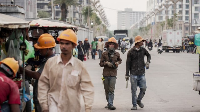 Một thành phố Campuchia từng hút 'làn sóng tiền' Trung Quốc: Người Trung rời đi, để lại 500 'tòa nhà ma'- Ảnh 3. Một thành phố Campuchia từng hút 'làn sóng tiền' Trung Quốc: Người Trung rời đi, để lại 500 'tòa nhà ma'- Ảnh 3.