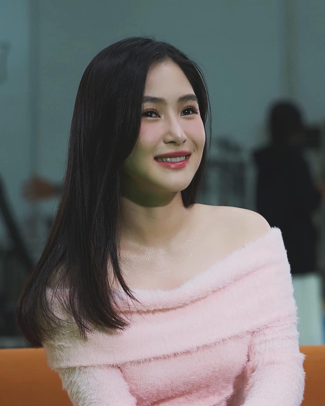 Hương Tràm đón tin vui khi xác nhận về Việt Nam sau 5 năm sang Mỹ, làm điều này để ăn mừng- Ảnh 1. Hương Tràm đón tin vui khi xác nhận về Việt Nam sau 5 năm sang Mỹ, làm điều này để ăn mừng- Ảnh 1.