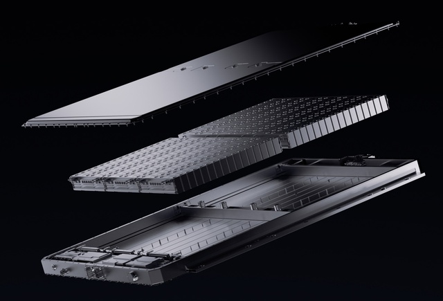 Đối tác VinFast làm điều chưa từng có: Đi được 37 vòng Trái Đất, sạc 1000 lần chai pin 0%- Ảnh 4. Đối tác VinFast làm điều chưa từng có: Đi được 37 vòng Trái Đất, sạc 1000 lần chai pin 0%- Ảnh 4.