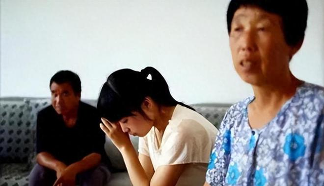 Chăm mẹ suốt 8 năm chẳng bằng 3 giỏ quà của nhà anh trai: Tôi cay đắng để lại cho mẹ 1 thứ rồi dọn đi- Ảnh 3. Chăm mẹ suốt 8 năm chẳng bằng 3 giỏ quà của nhà anh trai: Tôi cay đắng để lại cho mẹ 1 thứ rồi dọn đi- Ảnh 3.