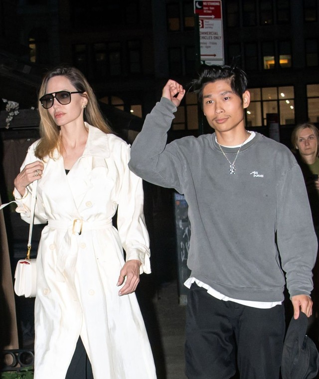 Tuổi 20 của Pax Thiên - cậu con nuôi gốc Việt khiến bố Brad Pitt suy sụp, em gái tuyên bố chống lại- Ảnh 7. Tuổi 20 của Pax Thiên - cậu con nuôi gốc Việt khiến bố Brad Pitt suy sụp, em gái tuyên bố chống lại- Ảnh 7.
