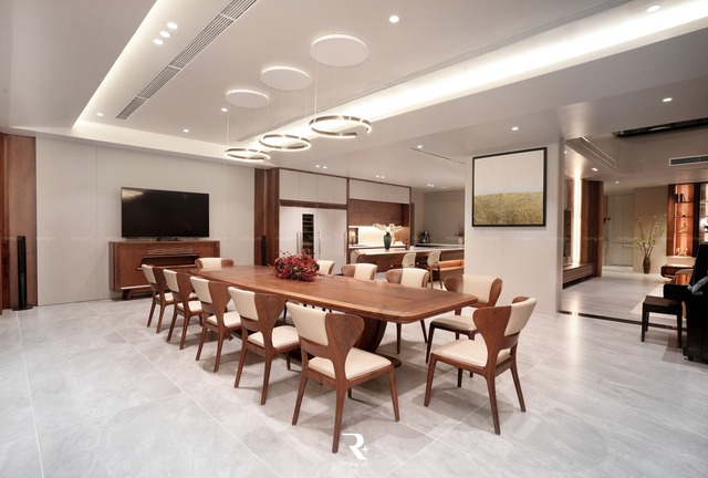 Siêu biệt thự sườn đồi 2.500m2 của đại gia bất động sản: Lưng tựa sơn, mặt hướng thủy, riêng TV đã 3 tỷ- Ảnh 9. Siêu biệt thự sườn đồi 2.500m2 của đại gia bất động sản: Lưng tựa sơn, mặt hướng thủy, riêng TV đã 3 tỷ- Ảnh 9.