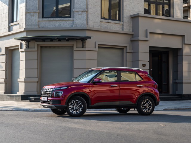 Với tầm giá 500 triệu, mẫu xe chạy xăng gầm cao nào đáng để người Việt mua nhất hiện nay?- Ảnh 2. Với tầm giá 500 triệu, mẫu xe chạy xăng gầm cao nào đáng để người Việt mua nhất hiện nay?- Ảnh 2.