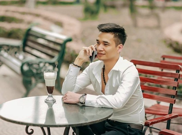 Lệ Rơi sau 10 năm gây bão mạng: Sống bình lặng làm nông dân, U40 ôm gối ngủ chờ tình yêu tới- Ảnh 2. Lệ Rơi sau 10 năm gây bão mạng: Sống bình lặng làm nông dân, U40 ôm gối ngủ chờ tình yêu tới- Ảnh 2.