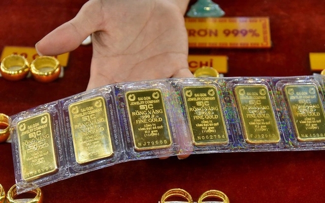 Giá vàng tăng kỷ lục, chỉ trong 1 tháng, một quốc gia láng giềng của Việt Nam mua gần 5 tấn vàng- Ảnh 1. Giá vàng tăng kỷ lục, chỉ trong 1 tháng, một quốc gia láng giềng của Việt Nam mua gần 5 tấn vàng- Ảnh 1.