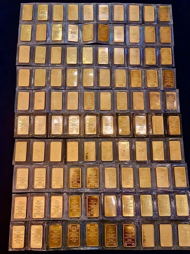 Giá vàng tăng điên loạn, phá đỉnh 92 triệu đồng, nữ đại gia quận 7 Giá vàng tăng điên loạn, phá đỉnh 92 triệu đồng, nữ đại gia quận 7