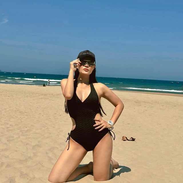 Mỹ nhân phim giờ vàng VTV từng là vận động viên võ thuật, diện bikini khoe thân hình bốc lửa ở tuổi U40- Ảnh 6. Mỹ nhân phim giờ vàng VTV từng là vận động viên võ thuật, diện bikini khoe thân hình bốc lửa ở tuổi U40- Ảnh 6.