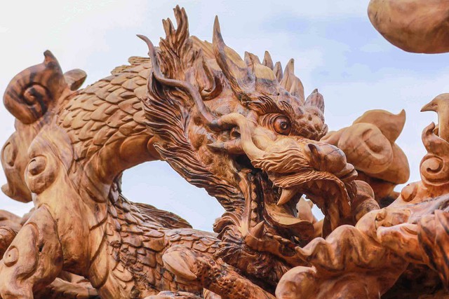 Bí ẩn gốc me tây giá 24 tỷ đồng, chủ nhân dành gần 2 năm tạo hình cửu long canh ngọc- Ảnh 5. Bí ẩn gốc me tây giá 24 tỷ đồng, chủ nhân dành gần 2 năm tạo hình cửu long canh ngọc- Ảnh 5.