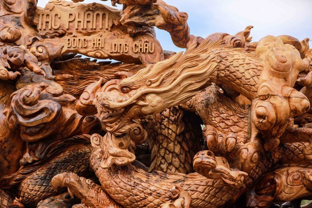 Bí ẩn gốc me tây giá 24 tỷ đồng, chủ nhân dành gần 2 năm tạo hình cửu long canh ngọc- Ảnh 8. Bí ẩn gốc me tây giá 24 tỷ đồng, chủ nhân dành gần 2 năm tạo hình cửu long canh ngọc- Ảnh 8.