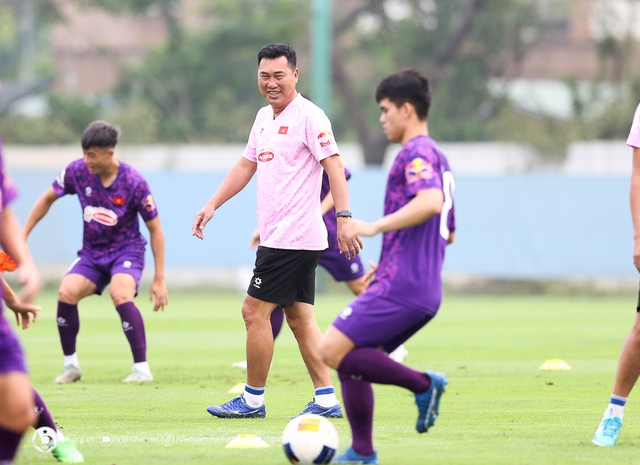 VFF chốt người thay HLV Hoàng Anh Tuấn, trao kỳ vọng giành vé dự World Cup- Ảnh 3. VFF chốt người thay HLV Hoàng Anh Tuấn, trao kỳ vọng giành vé dự World Cup- Ảnh 3.