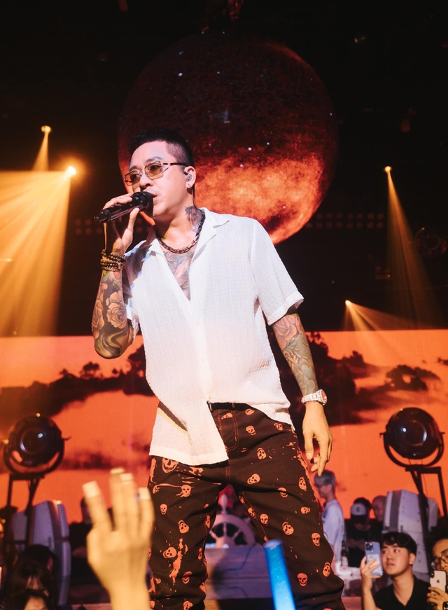 Tuấn Hưng: Tuấn Hưng: