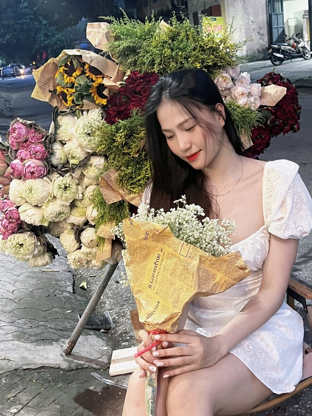 Hoa khôi bóng chuyền 22 tuổi: Chân dài miên man, gương mặt giống Hương Tràm- Ảnh 7. Hoa khôi bóng chuyền 22 tuổi: Chân dài miên man, gương mặt giống Hương Tràm- Ảnh 7.