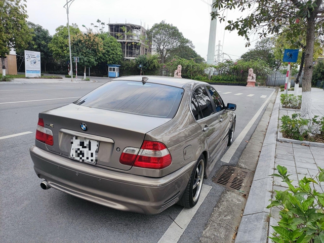 Rao bán BMW cũ giá Honda SH, người bán khẳng định: "Máy nổ, còi kêu, 4 bánh quay đều, điều hoà mát lạnh"- Ảnh 3.