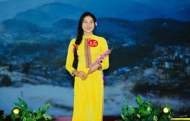 Hoa khôi bóng chuyền 22 tuổi: Chân dài miên man, gương mặt giống Hương Tràm- Ảnh 1. Hoa khôi bóng chuyền 22 tuổi: Chân dài miên man, gương mặt giống Hương Tràm- Ảnh 1.