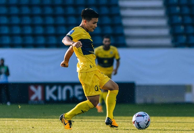 Giấc mơ J.League của Quang Hải, phát ngôn gây tranh cãi của thầy Park & mối lo cho tân HLV ĐTVN- Ảnh 3.