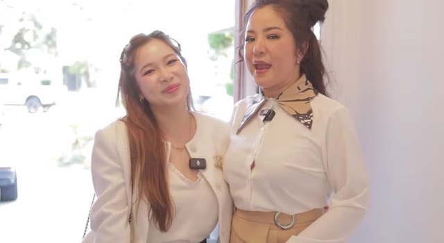 Cựu thành viên nhóm Mắt Ngọc: Sang Mỹ sống 11 năm, ngoài 40 vẫn xinh đẹp, muốn về hát nhưng chưa được- Ảnh 3. Cựu thành viên nhóm Mắt Ngọc: Sang Mỹ sống 11 năm, ngoài 40 vẫn xinh đẹp, muốn về hát nhưng chưa được- Ảnh 3.