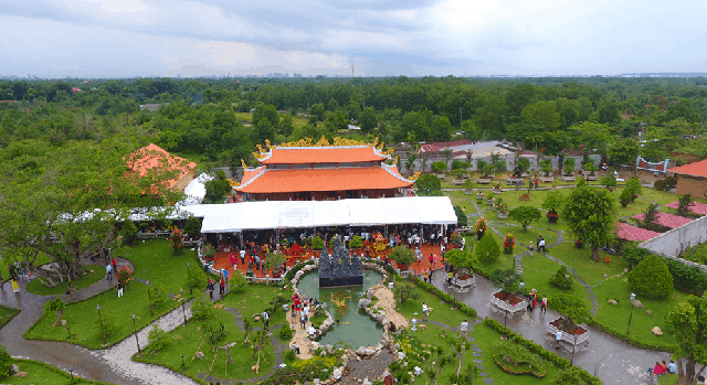 Tuổi xế chiều của 2 nam NSƯT là "Vua hài đất Việt": Đều siêu giàu nhưng cách sống mới đáng nói- Ảnh 4. Tuổi xế chiều của 2 nam NSƯT là "Vua hài đất Việt": Đều siêu giàu nhưng cách sống mới đáng nói- Ảnh 4.