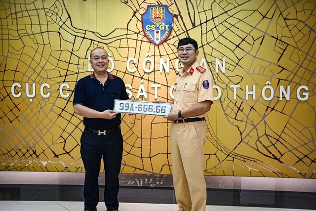 Tiết lộ số tiền cực "khủng" từ đấu giá gần 24.000 biển biển số xe ô tô- Ảnh 1. Tiết lộ số tiền cực "khủng" từ đấu giá gần 24.000 biển biển số xe ô tô- Ảnh 1.