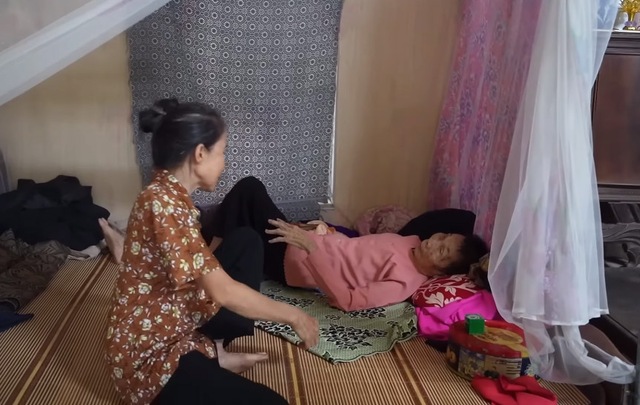 Cụ bà ở Hải Dương thọ 123 tuổi, tóc mọc đen nhánh, răng chưa rụng lại chồi lên răng mới- Ảnh 3. Cụ bà ở Hải Dương thọ 123 tuổi, tóc mọc đen nhánh, răng chưa rụng lại chồi lên răng mới- Ảnh 3.