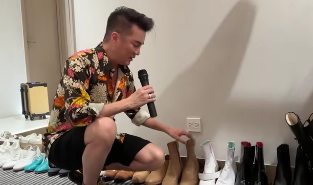 Đàm Vĩnh Hưng: "Tôi đố mọi người đi mua được cái áo giống như vậy, tôi tặng hết tài sản"- Ảnh 4. Đàm Vĩnh Hưng: "Tôi đố mọi người đi mua được cái áo giống như vậy, tôi tặng hết tài sản"- Ảnh 4.