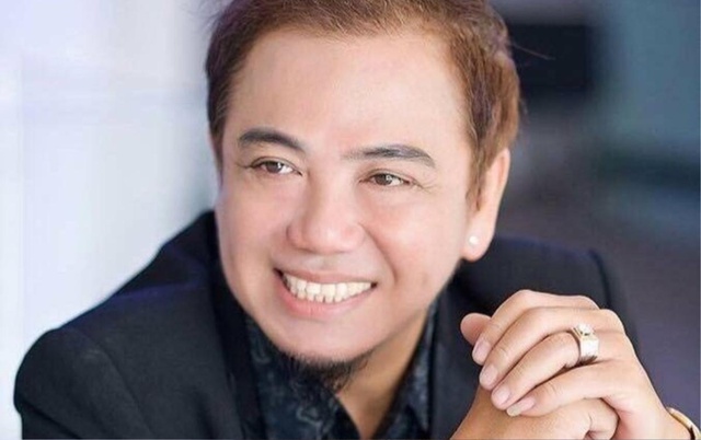 Một danh hài Việt đình đám xuống tóc tu tập ở tuổi 61, cuộc sống bên vợ kém 23 tuổi ra sao?- Ảnh 1. Một danh hài Việt đình đám xuống tóc tu tập ở tuổi 61, cuộc sống bên vợ kém 23 tuổi ra sao?- Ảnh 1.