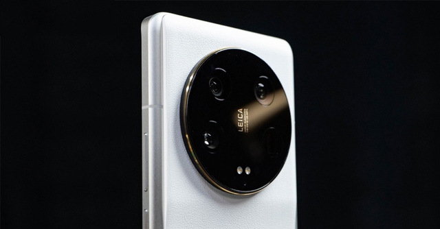 Chiếc điện thoại đỉnh cao nhất của Xiaomi về Việt Nam: Đối thủ "phá thế song mã" Apple-Samsung là đây?- Ảnh 2. Chiếc điện thoại đỉnh cao nhất của Xiaomi về Việt Nam: Đối thủ "phá thế song mã" Apple-Samsung là đây?- Ảnh 2.