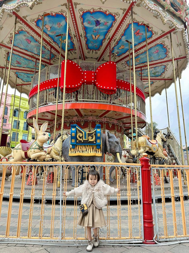 Cô gái tí hon 17 tuổi có giao diện như trẻ lên 3, là Cô gái tí hon 17 tuổi có giao diện như trẻ lên 3, là