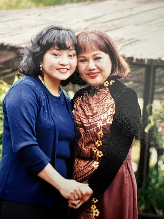 Nữ NSND khiến Hương Lan tuổi U70 vẫn phải đến học: Dù bị mắng thế nào cũng không dám giận- Ảnh 3. Nữ NSND khiến Hương Lan tuổi U70 vẫn phải đến học: Dù bị mắng thế nào cũng không dám giận- Ảnh 3.